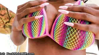 Busty Beauty Ebony Mystique Shows Off Her Curves 7
