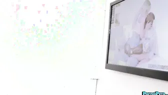 Ebony Halle Hayes Eats Two Gloryhole Dicks