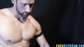 Inked attractive gay deepthroats blindfolded underhanded muscle head