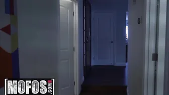 MOFOS - PAWG Daisy Stone getting her bubble ass filled