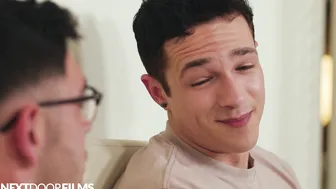 Confused Hunk Helped Out By Jock Cock - ASGmax