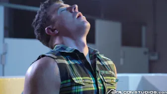 FalconStudios - Devin Franco Gets Hard Barebacked In A Public Bathroom
