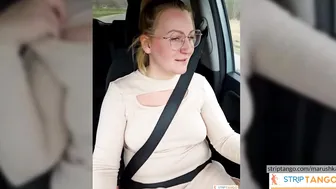 Milf  in car in stripTango com chat