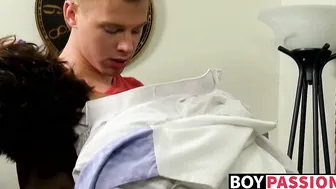 Anally dicked twink gets a warm and fuzzy facial