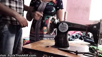 Tailor ne bhabhi ka  naap  lete lete bhabhi ko hi chod dala 12