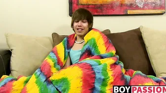 Interviewed porn video – Interviewed gay guy toys his ass and jerks his cock solo