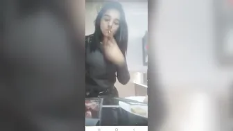 periscope teenie smokes
