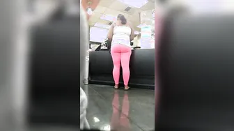 Candid chubby BBW black VPL and spandex booty.