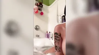 Kuvette porn video – Alice dogal kocaman memeleriyle kuvette ve muhtesem