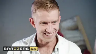 Brazzers - Creepy Doctor Danny D Takes Advantage of Brooklyn Blue