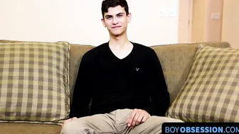 Pulling porn video – After the interview Twink will not stop jerking off