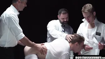 Fair Mormon start sans protection in custom foursome