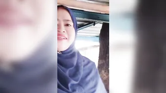 Main Bontot porn video – Janda bontot besar berjubah ketat