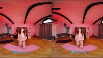 Yoga 19 Year Old Maya Woulfe Wants Her Cunt Squirt On Your