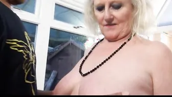 Granny porn queen Claire Knight fucks young black stud
