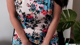 A horny Asian MILF who weighs only 98 pounds