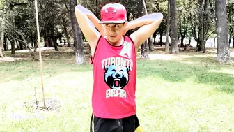 Entrenado como puta en el parque con morbo en español