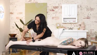 LESBIAN LUST UNFOLDED AN ALLGIRL MASSAGE MÉLANGE