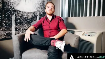 HETEROFLEXIBLE - FTM Luke Hudson Has His Pussy Devoured + Assfucks Bear Micah Martinez With Strap-On