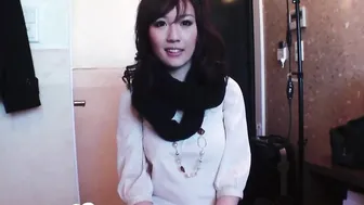 Beautiful Emiri is here to experience passionate lovemaking 5