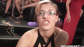 Sweet lesbians fucking well in groupsex