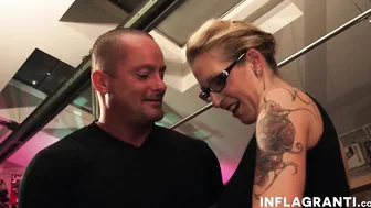 Blonde cougar jumping a hard prick