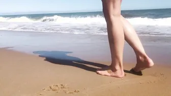 Instagram star with voluptuous body getting plowed at the beach