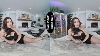 UP CLOSE VR - Scarlett Alexis Relishes On Kyle Mason Grabbing Her Tits Before Riding His Thick Cock