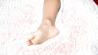 a single foot for your pleasure