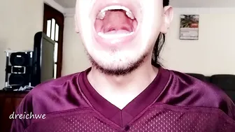 Rich saliva in the mouth