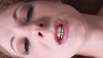 Annie Body fucking in the living room with her tits