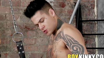 Kinky and vigorous twinks blow each other until facial