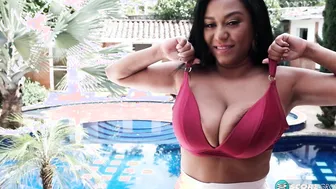 Shanie Gaviria: SCORE Super-Stunner Sensacional