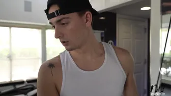 Handsome Gay Gym Training Turns Into Gay Hardcore Fucking