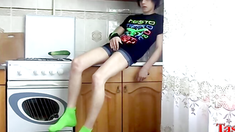 Hard Dick Fun In The Kitchen - Maxim