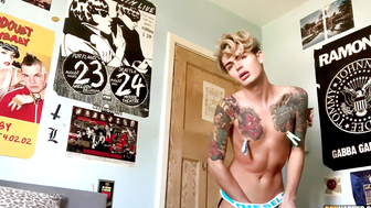 Ryo Is An Experienced Boy - Ryo Foxx