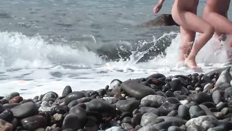 NUDIST BEACH Naked Young Lovers at the Beach Teenagers Nude Lovers at