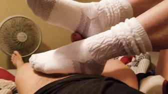 Ex porn video – Ex Ex-Wife Post Workout Sockjob