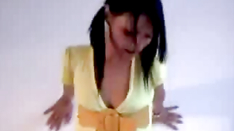 Geiles sexuelles Liebesspiel mit der Stiefschwester