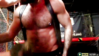 A fugitive is chased by police but some hungry bottoms interfere. - Redada xxx1 (2nd part)