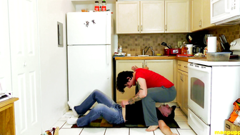Plumbing Problems Solved With A Big Dick And Hot Blowjob By Richie Lenxx