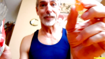 Giant Daddy Has A Surprise - Richard Lennox