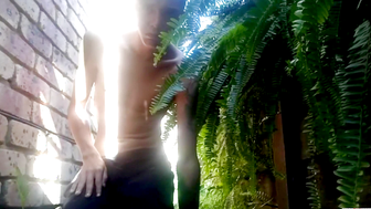 A Bad Boy With A Huge Cock - Leo Andres