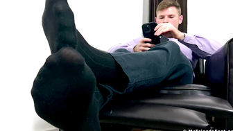 Spy On Nathans Feet - Nathan