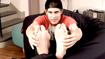 Nutt Bustin Big Feet Boy - JT Reese