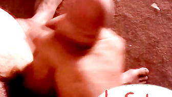 Beefy Taz Delivers A Facial - Taz