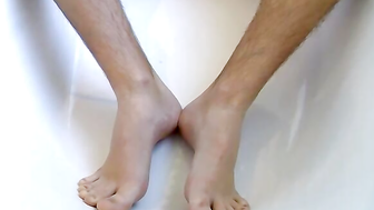 Self Suck porn video – Self Sucker Gets Sticky And Wet - Zack Randall