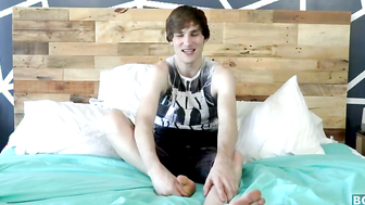 New Boy Kris Is Ready To Play - Kris Cloud
