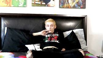 He Likes To Be Dominated - Justin Stone