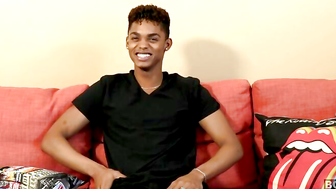 Meet Cute 19-Year-Old Deven - Deven Lions